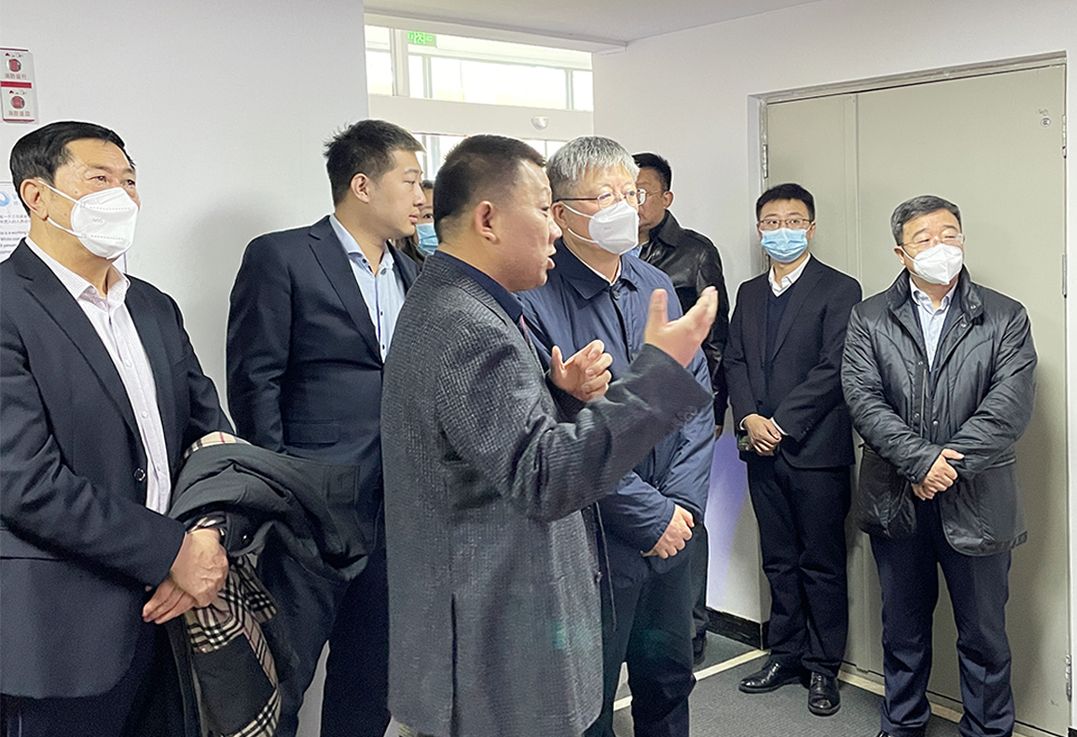 李校堃院士团队到长春维石检测技术服务有限公司考察...